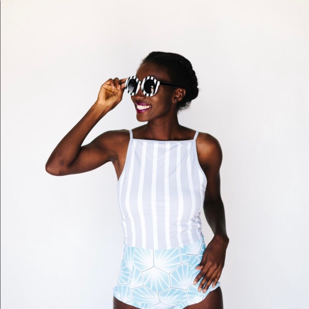 Square Up Top Grey & White Stripe Large